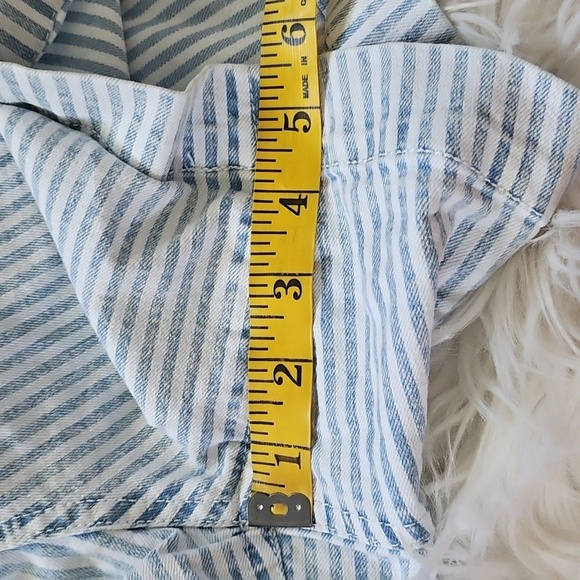 one 5 one Blue and White Striped Jean Shorts with 5.5" Inseam - Picture 10 of 11